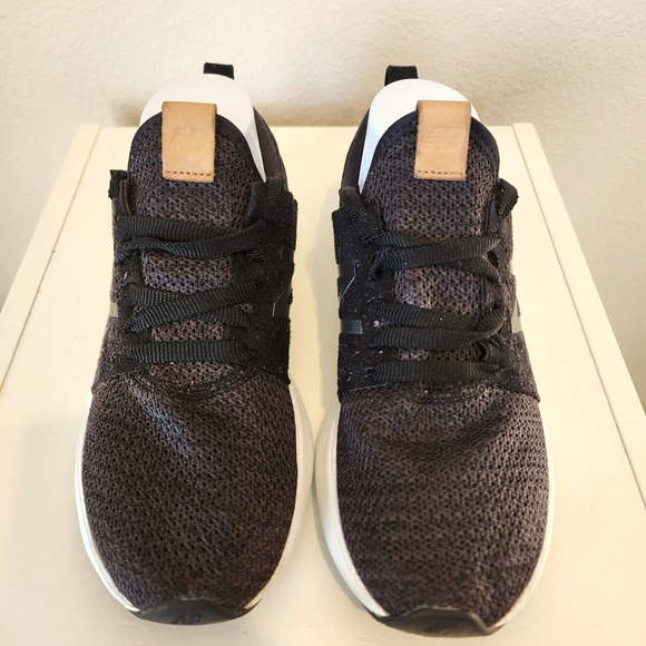 New Balance Fresh Foam Womens Running Shoes Black Size 8.5 - Picture 2 of 7